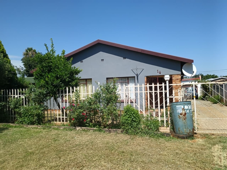 3 Bedroom Property for Sale in Randlespark North West